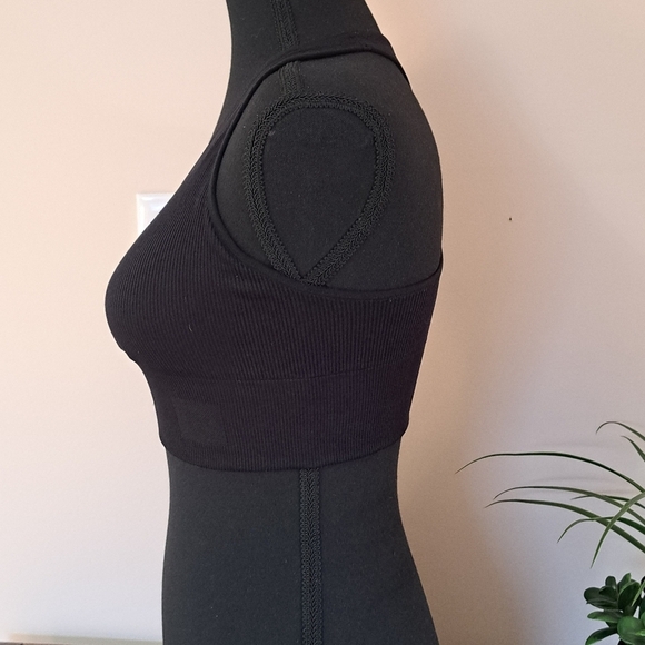 Puma Sports Bra Women's Medium Black Activewear Bra Medium Support - Picture 7 of 11